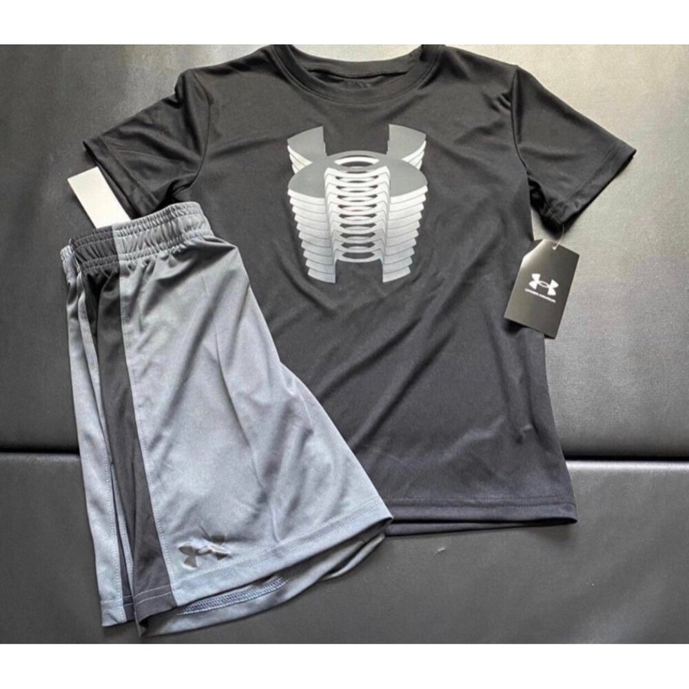 NWT Under Armour Athletic Set Boys Size 6